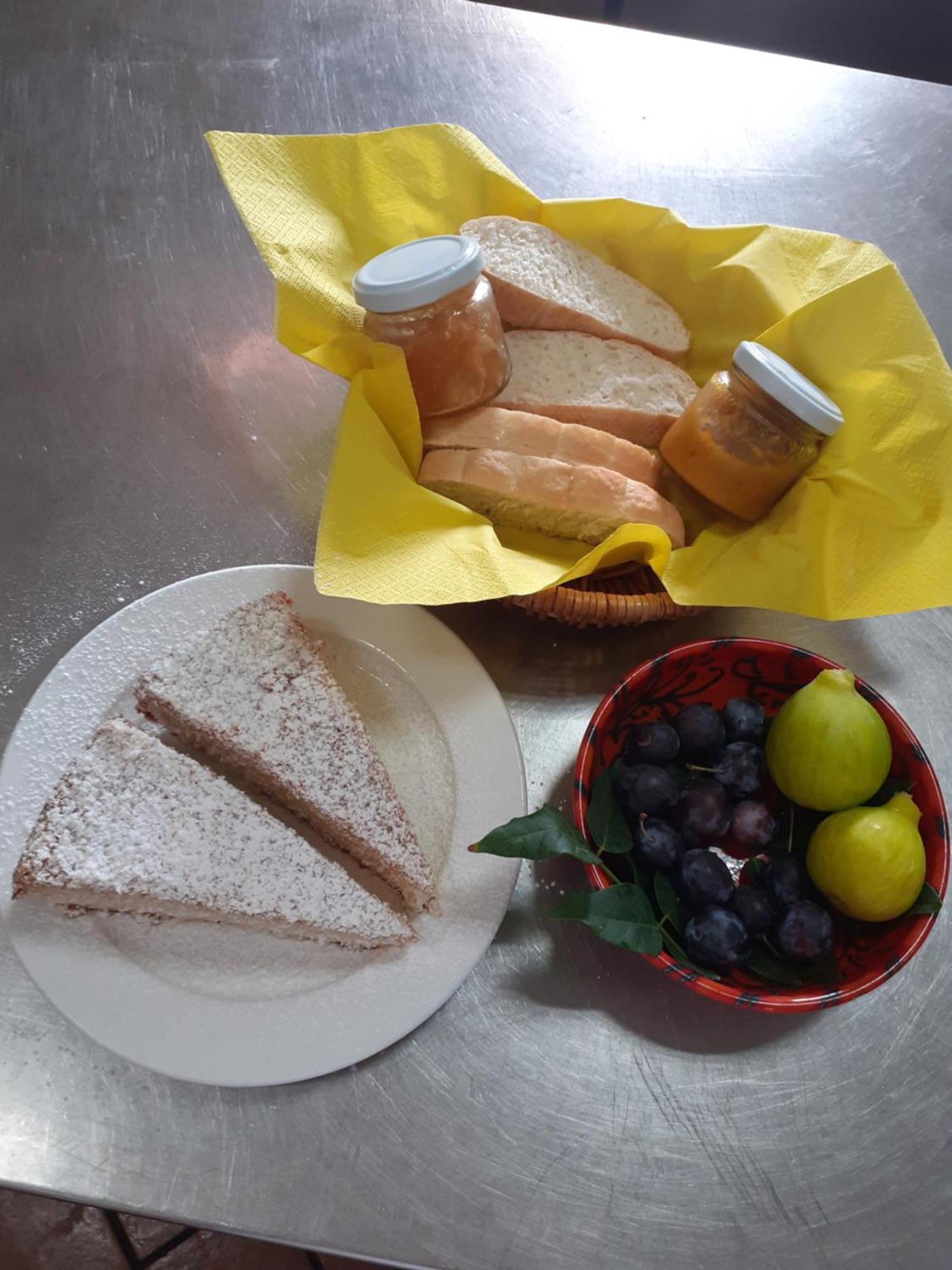 Agriturismo U Zu Peppino 利帕里 外观 照片