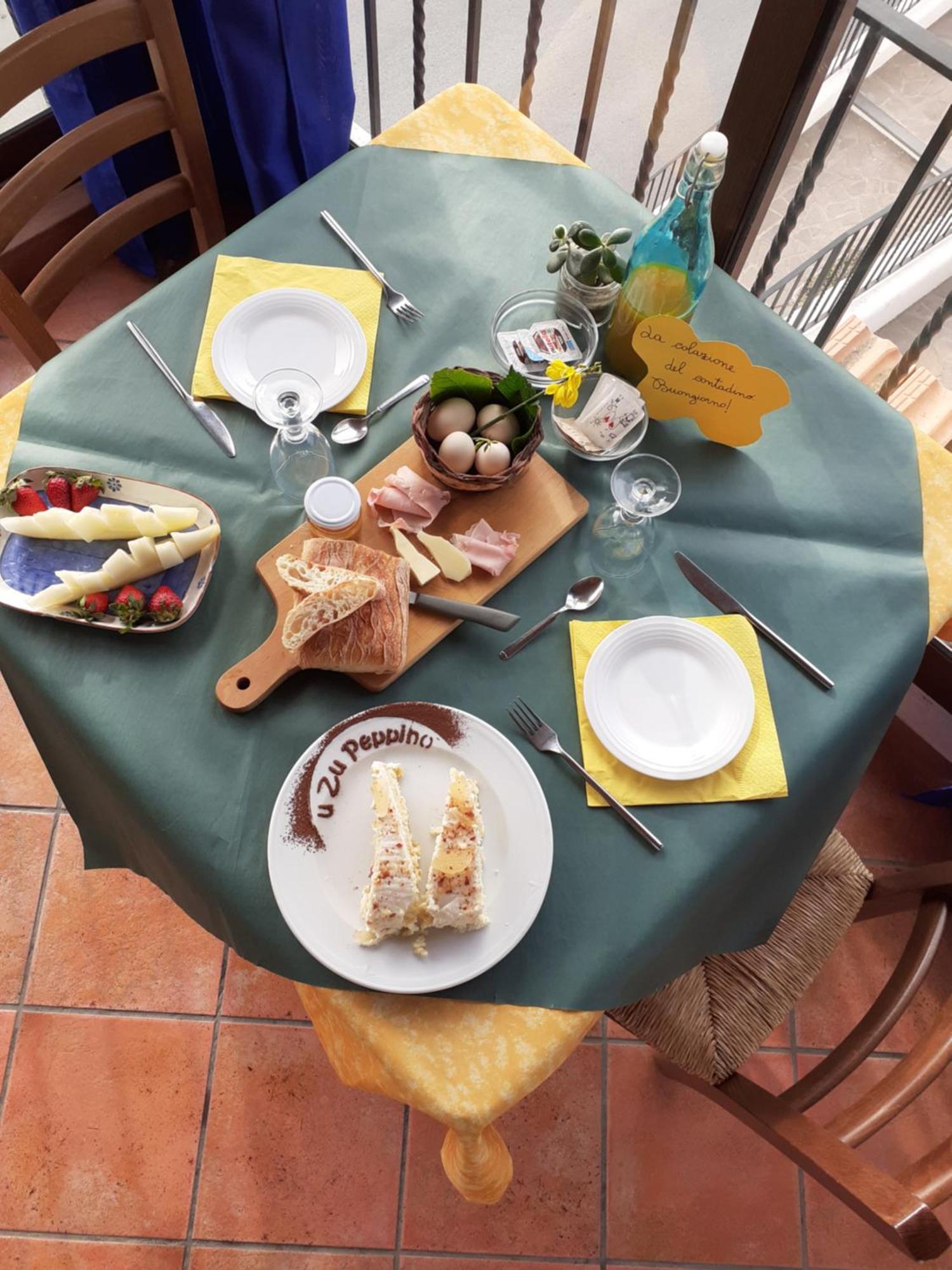 Agriturismo U Zu Peppino 利帕里 外观 照片