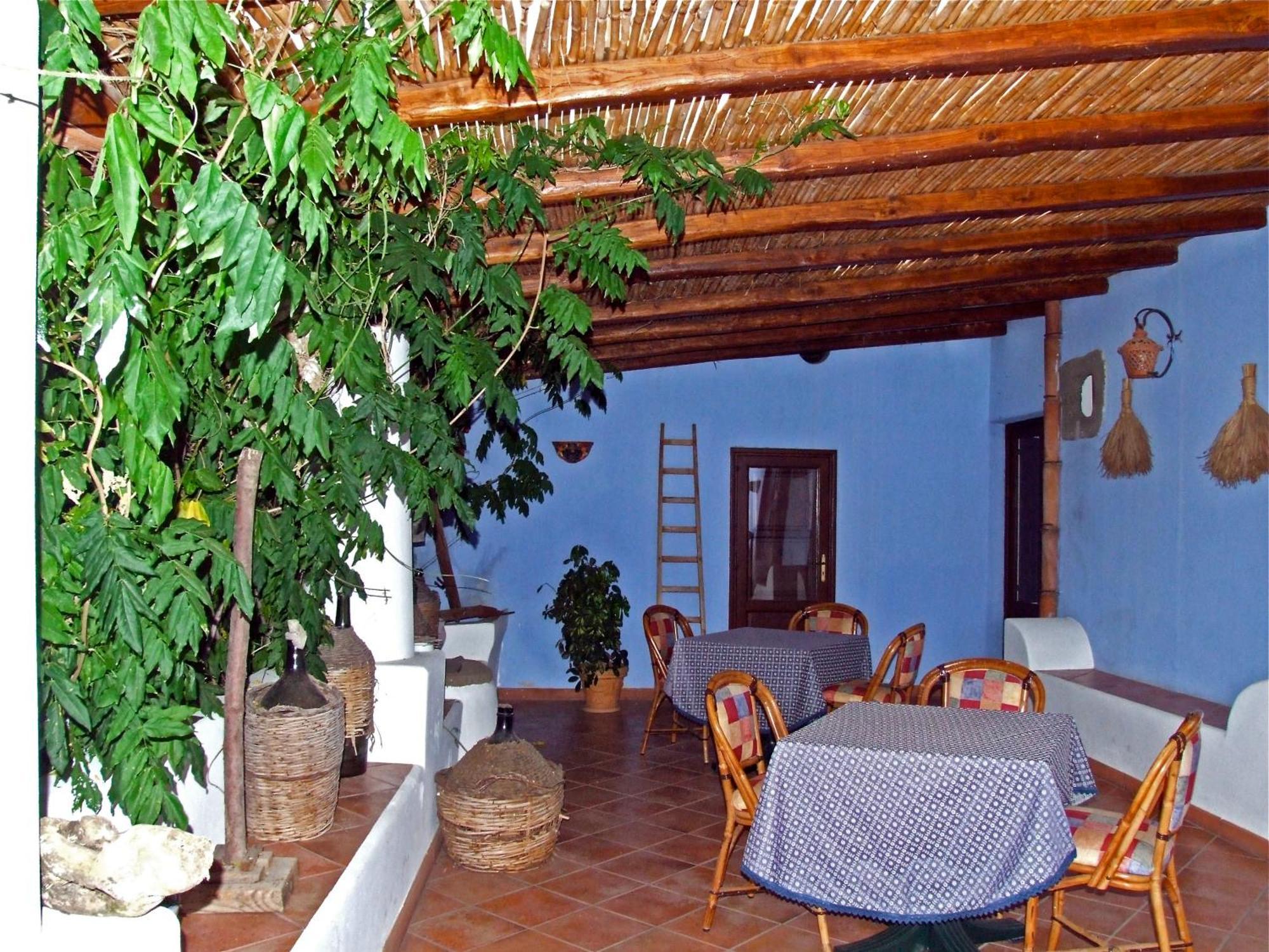 Agriturismo U Zu Peppino 利帕里 外观 照片